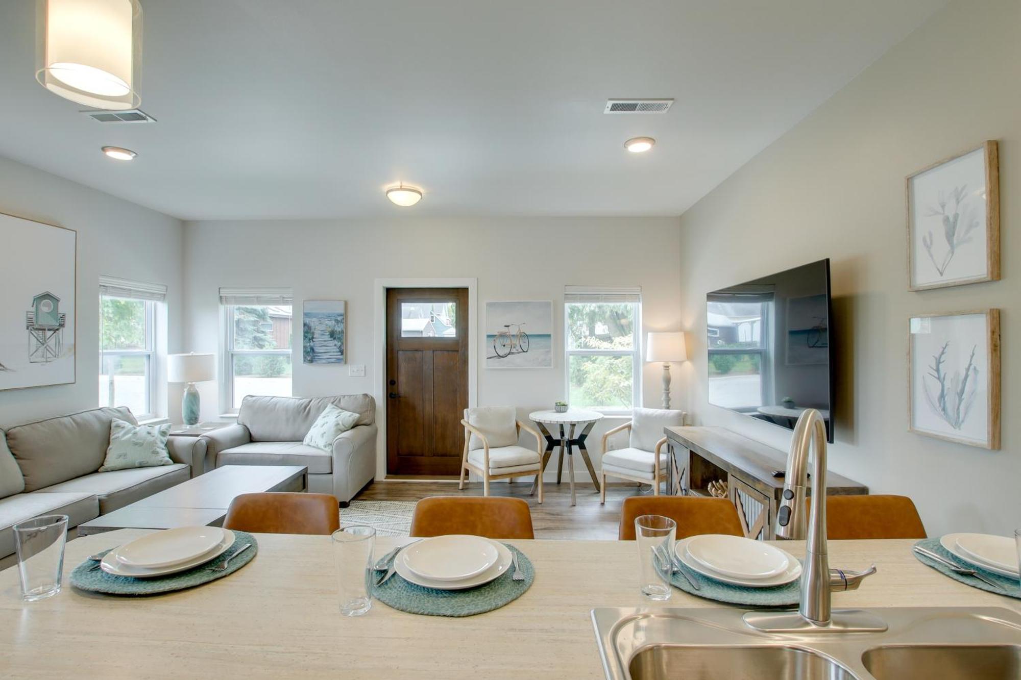 Riverfront Sheboygan Townhome With Grill! 외부 사진